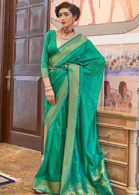 Emerald Green Ultra Soft Kanjivaram Silk Saree with Zari  Border and Pallu Clothsvilla Main image