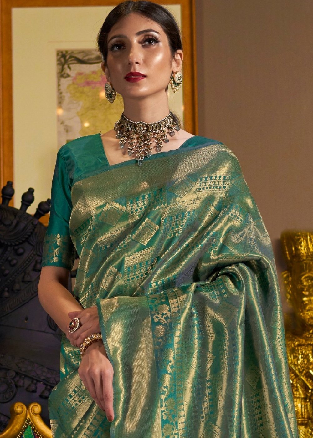 Dark Green and Golden Blend Kanjivaram Soft Woven Silk Saree Secondary image
