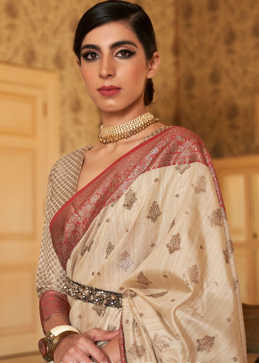 Wheat Brown Woven Banarasi Tussar Silk Saree : Top Pick Secondary image