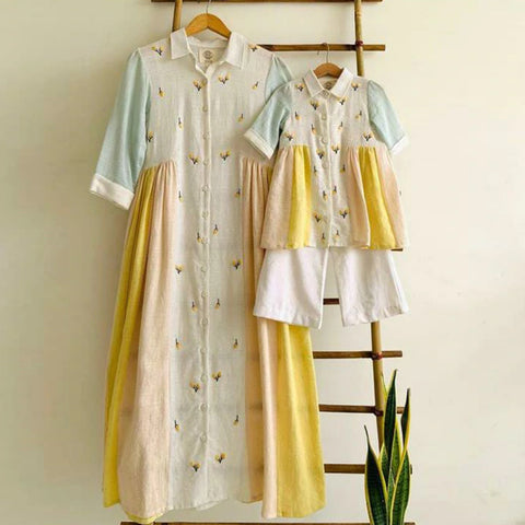 White Cotton Suit with Thread work ClothsVilla Main image