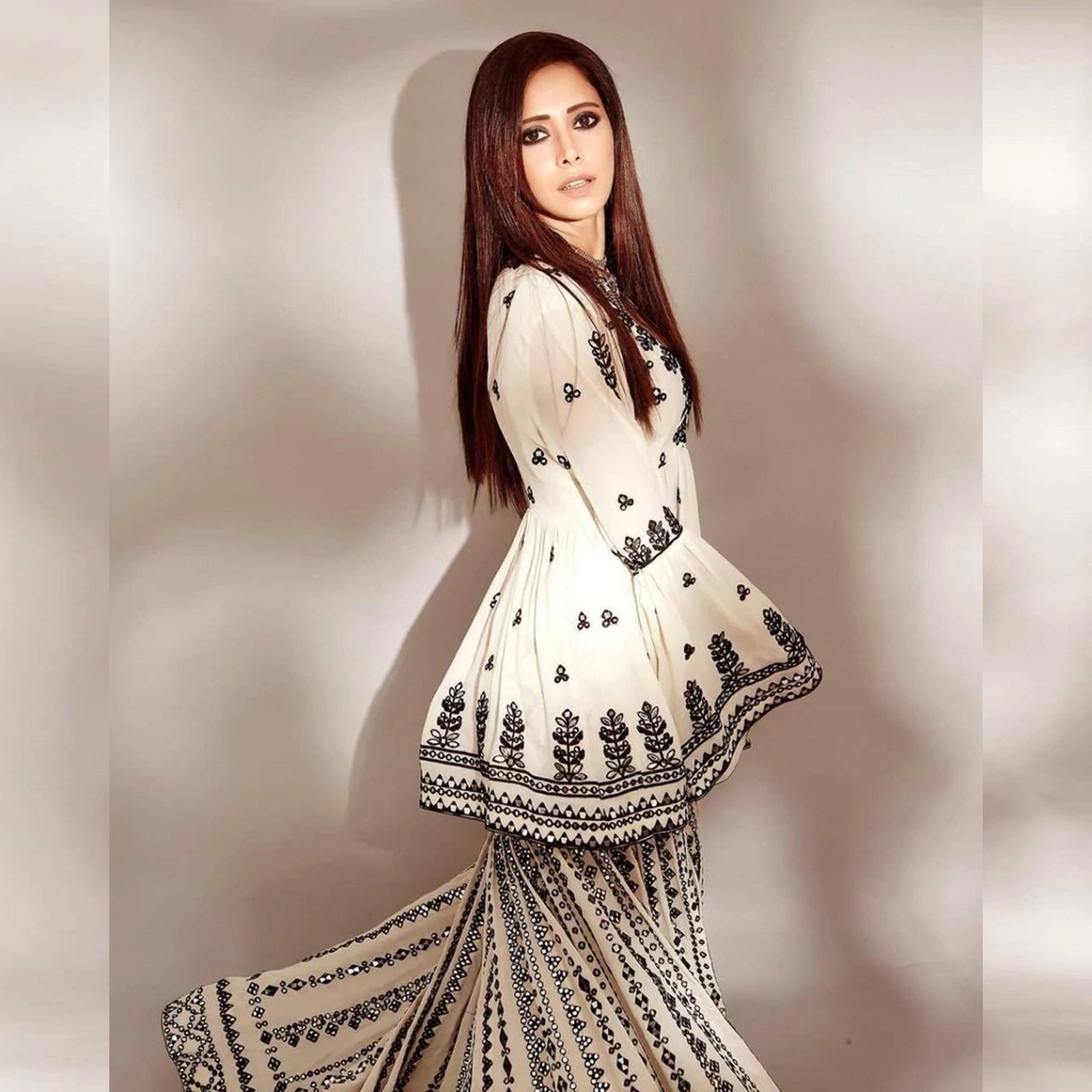 White Sharara Palazzo Set in Georgette with Resham Work ClothsVilla