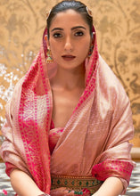 Load image into Gallery viewer, Crepe Pink Zari Woven Kanjivaram Silk Saree Clothsvilla