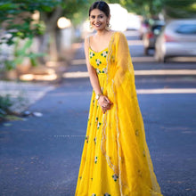 Load image into Gallery viewer, Beautiful Yellow Georgette Suit with Thread and Zari work ClothsVilla
