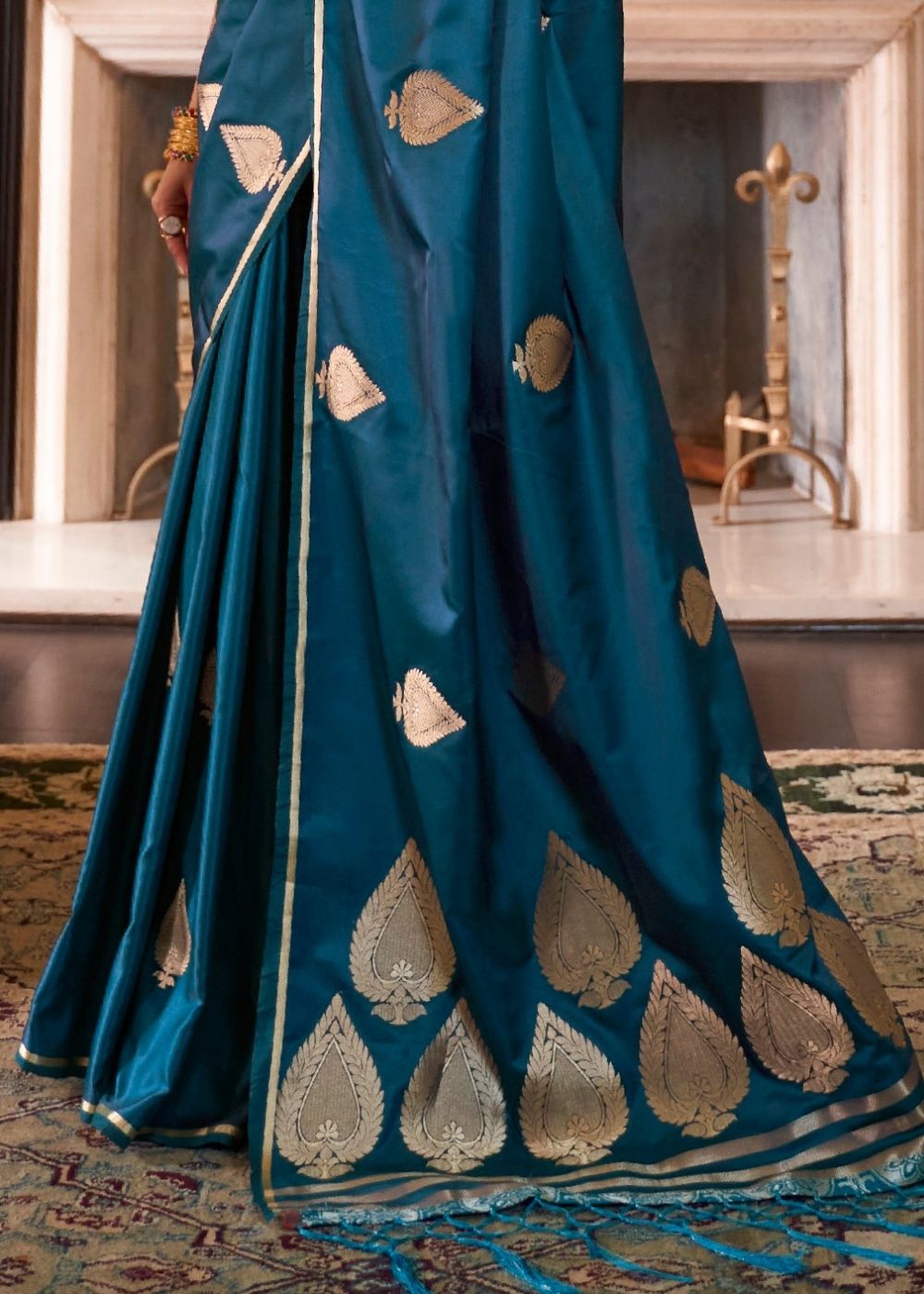 Prussian Blue Zari Butta Woven Banarasi Silk Saree : Top Pick Clothsvilla