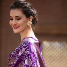 Load image into Gallery viewer, Snappy Purple Soft Banarasi Silk Saree With Supernal Blouse Piece Shriji