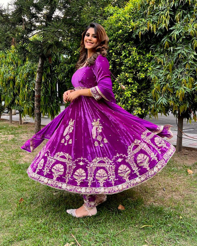 Beautiful Purple Georgette Gown For Women Ready-Made – FOURMATCHING