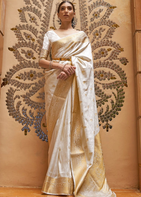 Daisy White Woven Kanjivaram Silk Saree : Top Pick Clothsvilla Main image