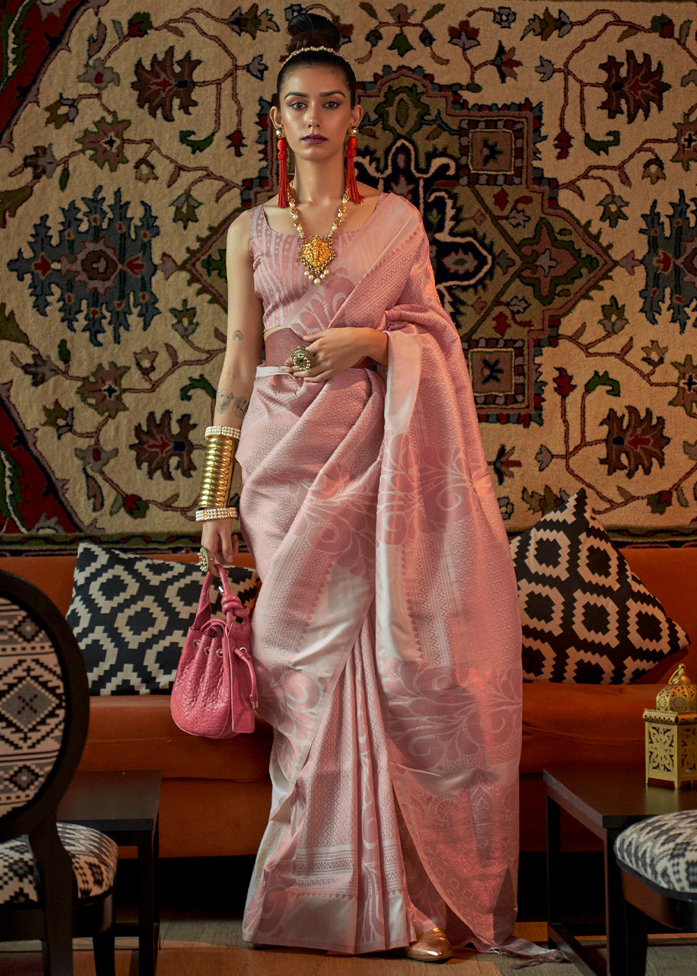 Shades Of Pink Copper Zari Handloom Weaving Silk Saree Clothsvilla Main image