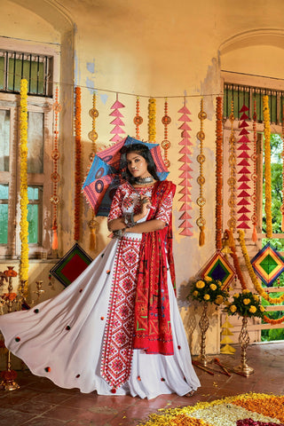 Traditional Wear White Color Navratri Special Lehenga Choli Clothsvilla