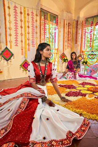 Traditional Wear White & Red Color Navratri Special Lehenga Choli Clothsvilla