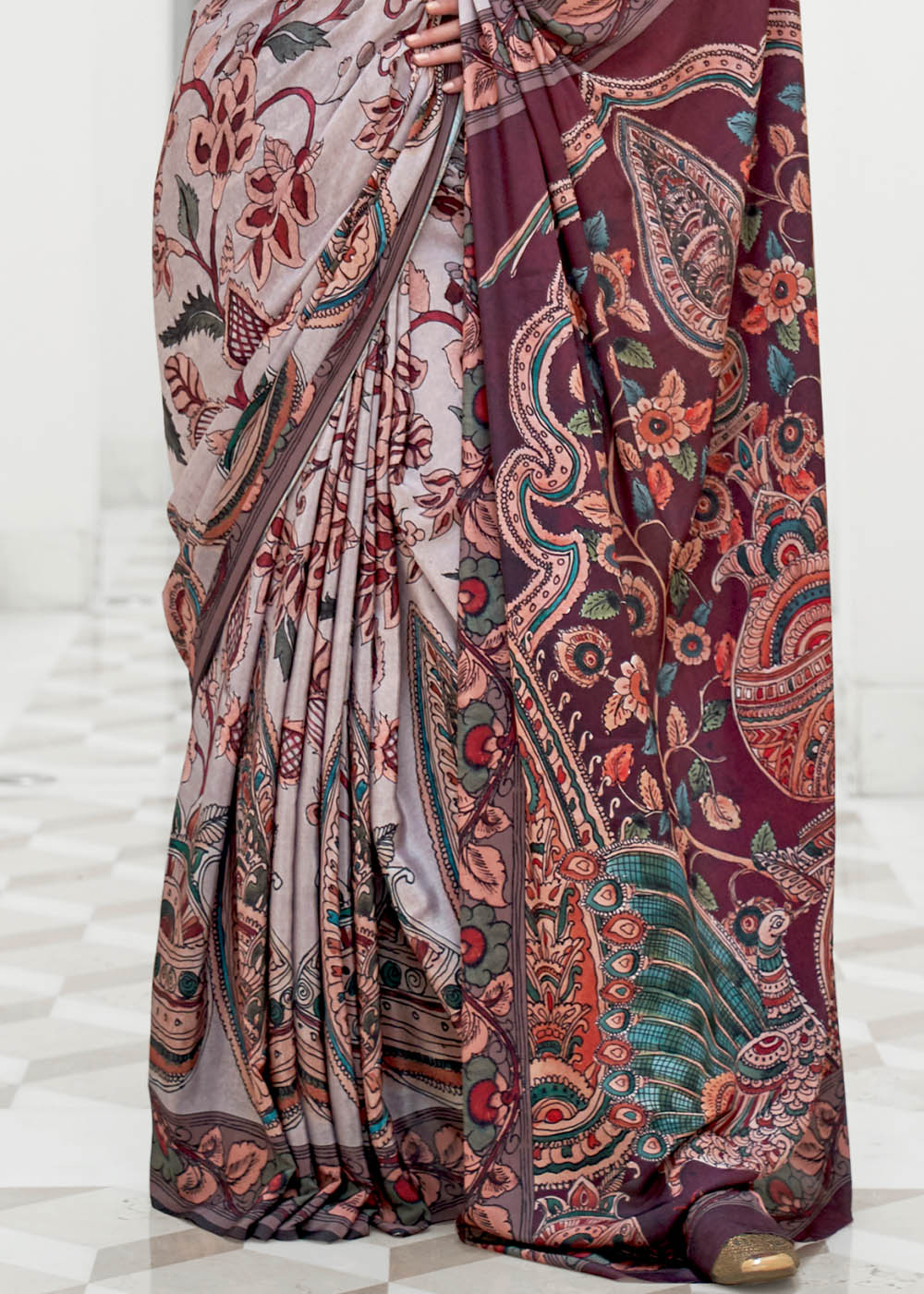 Cloudy Grey Digital Floral Printed Crepe Silk Saree Clothsvilla