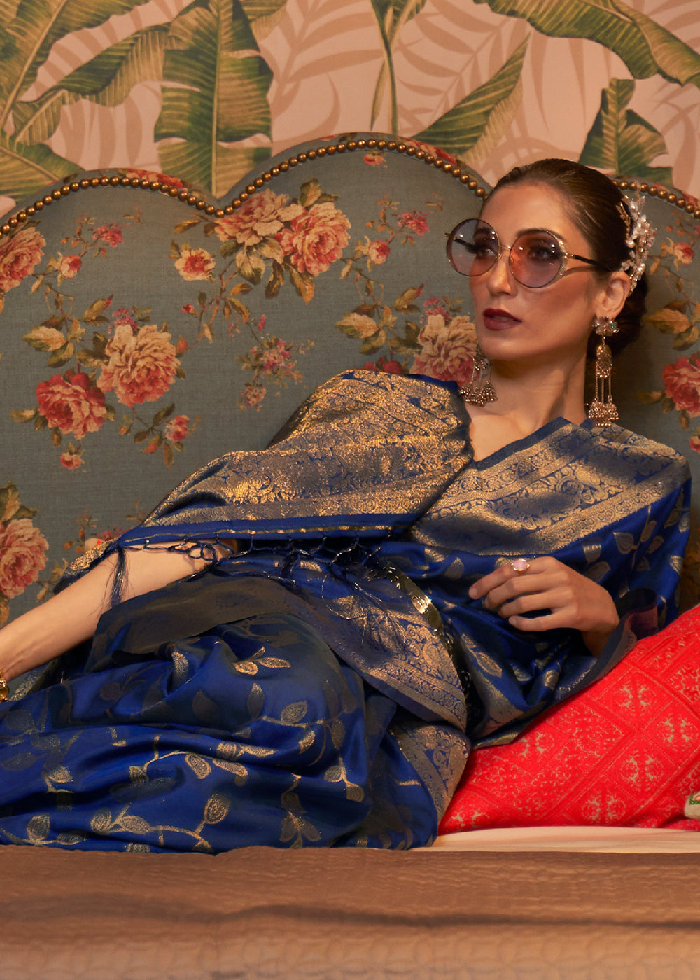 Dark Whale Blue Woven Floral Banarasi Silk Saree Secondary image