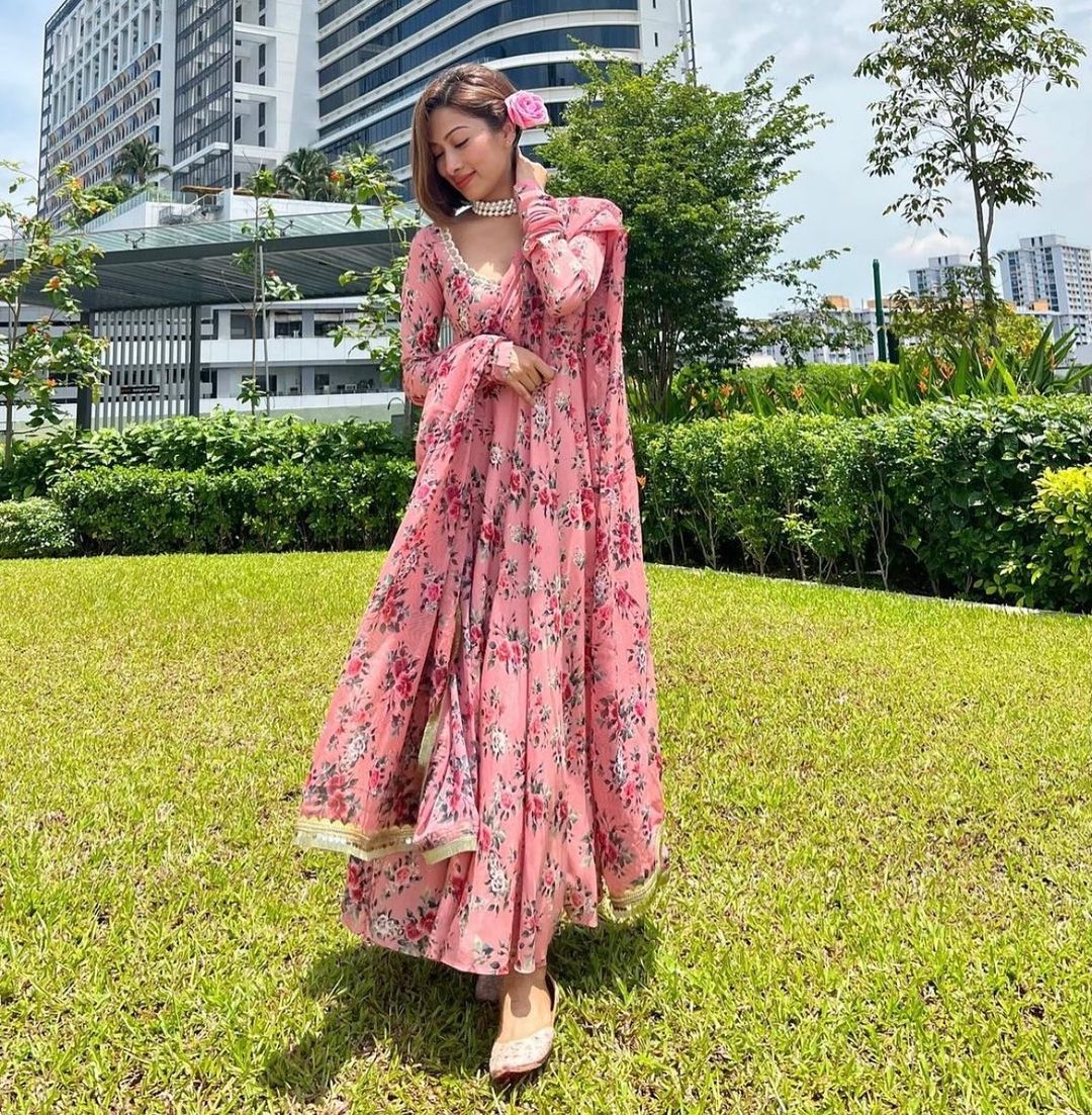 Amazon.com: FABMIAMI Designer Long Beautiful Anarkali Floral Touch Dress  Indian Pakistani Party Wear Heavy Embroidery Worked Gown-5303 (Choice-2,  36) : Clothing, Shoes & Jewelry