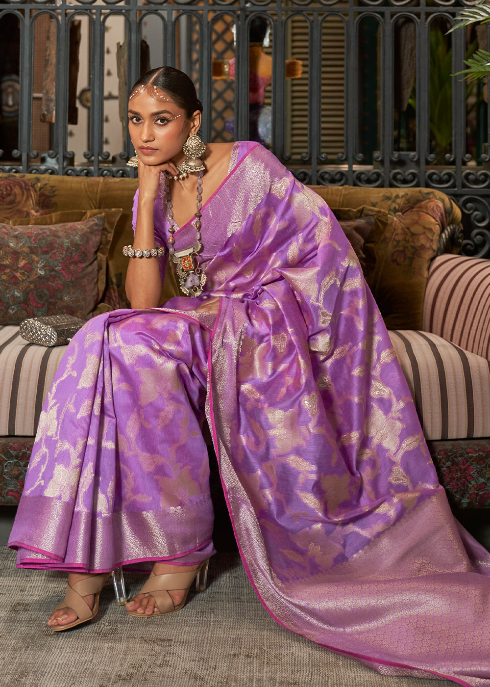 Amethyst Purple Handloom Woven Designer Silk Saree Clothsvilla