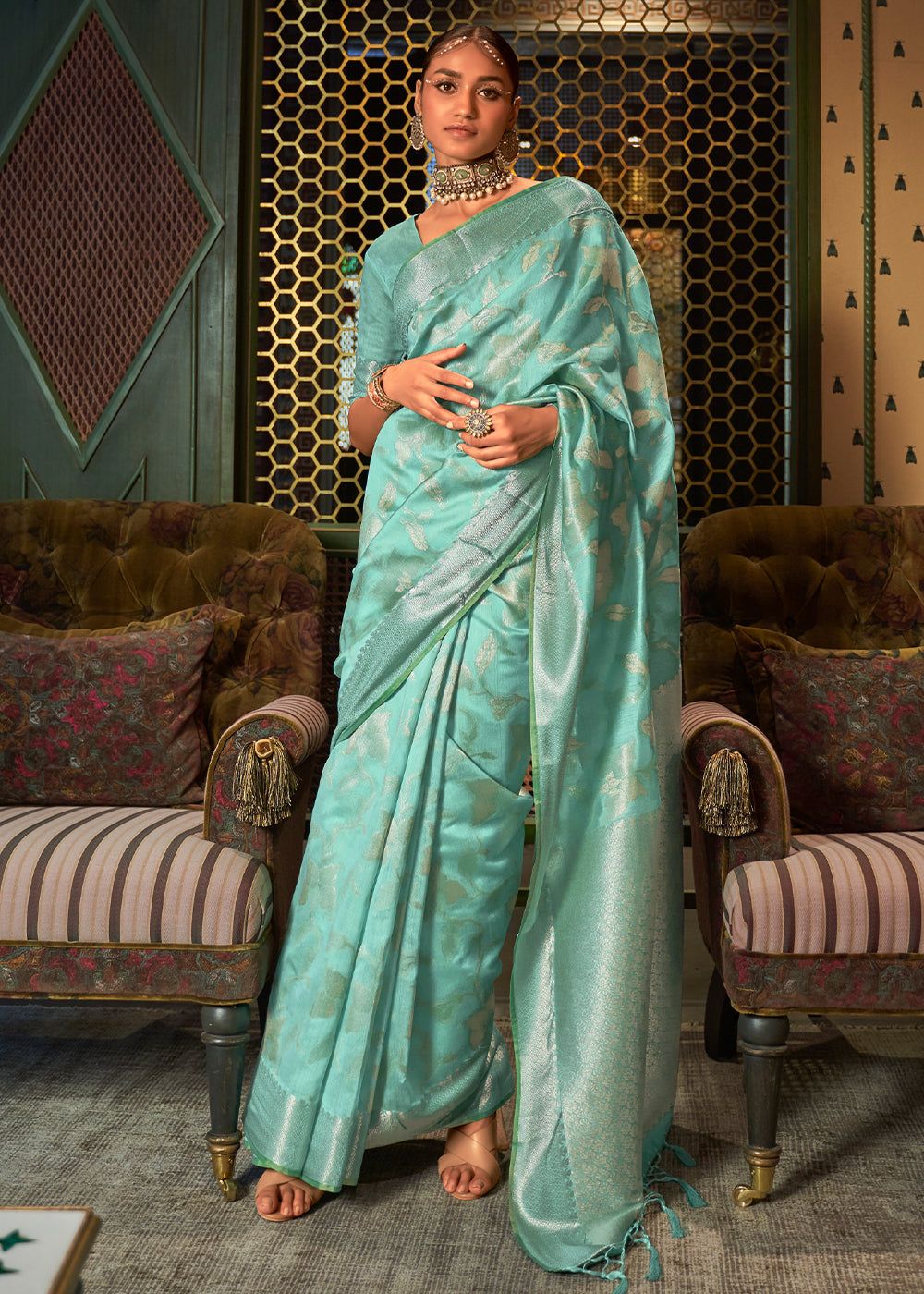 Shades Of Green Handloom Woven Designer Silk Saree Clothsvilla Main image
