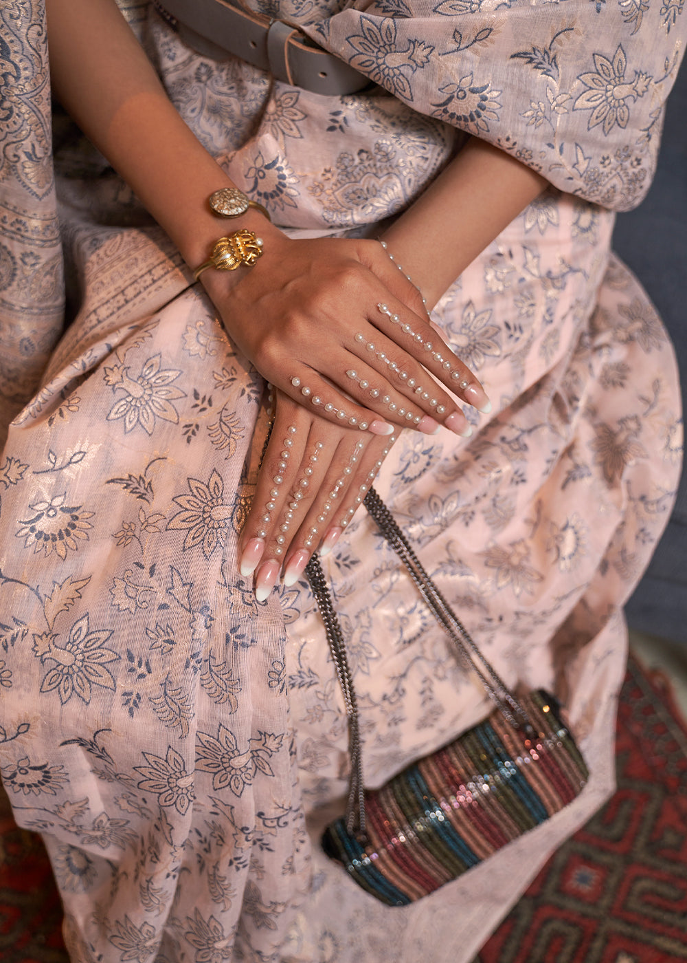 Valentine Pink Kashmiri Woven Cotton Silk Saree Secondary image