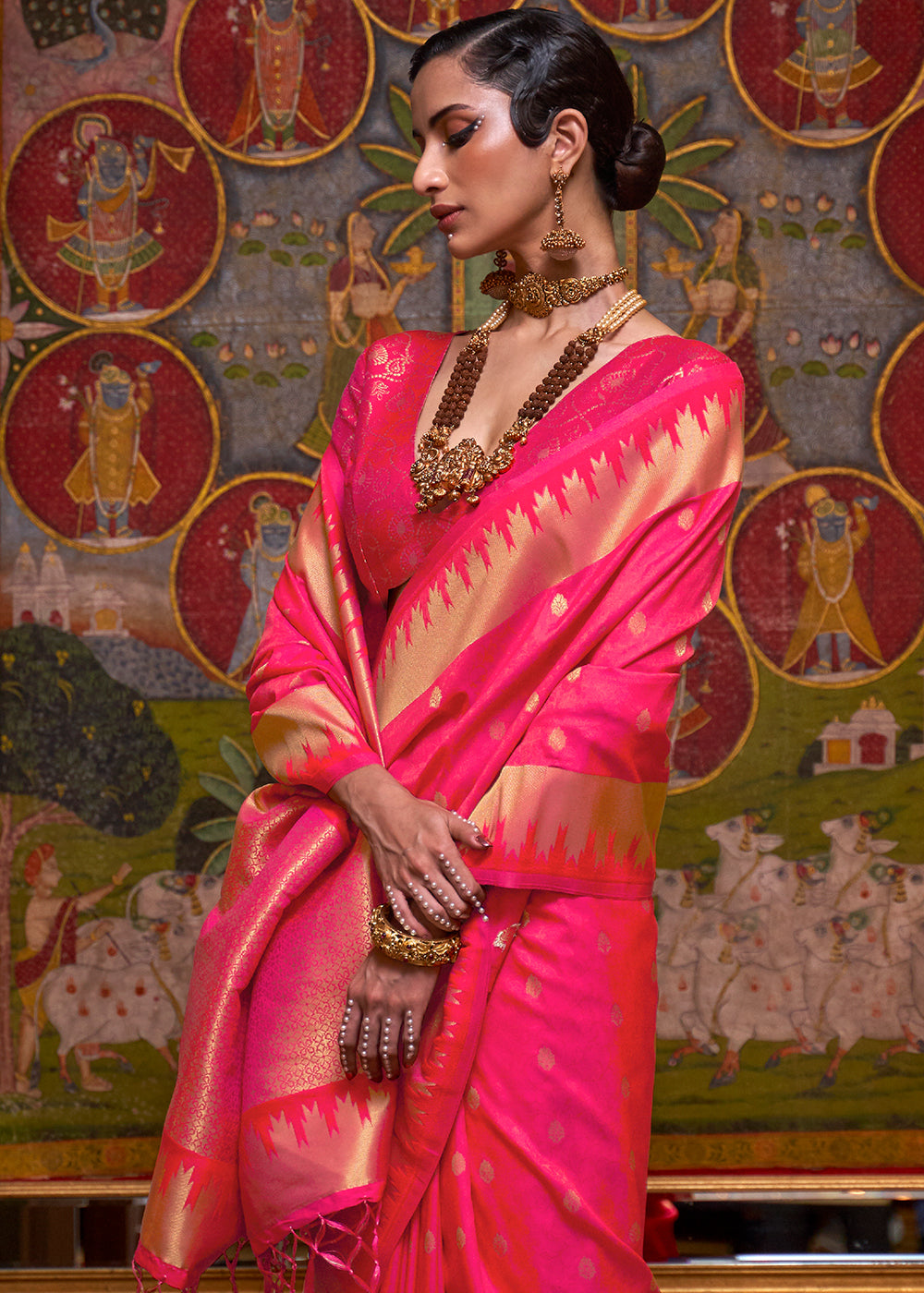 Strawberry Pink Handloom Woven Banarasi Silk Saree Secondary image