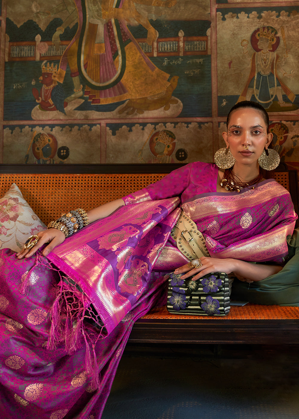 Lollipop Purple Tanchoi Handloom Woven Satin Silk Saree Secondary image