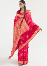 Load image into Gallery viewer, Tulip Pink Zari Woven Banarasi Silk Saree Clothsvilla