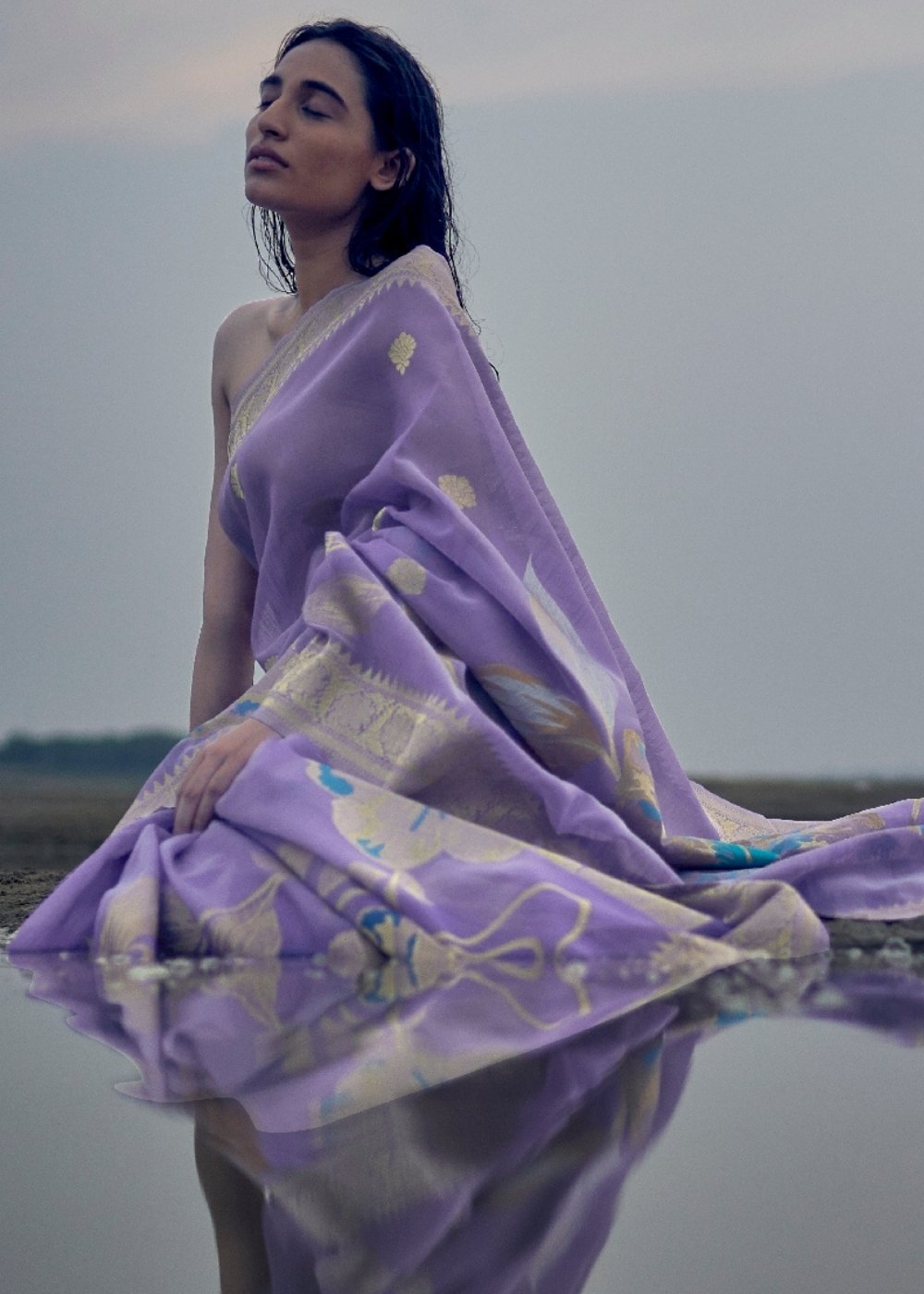 Lavender Woven Linen Silk Saree with Floral Motif on Pallu and Border Clothsvilla