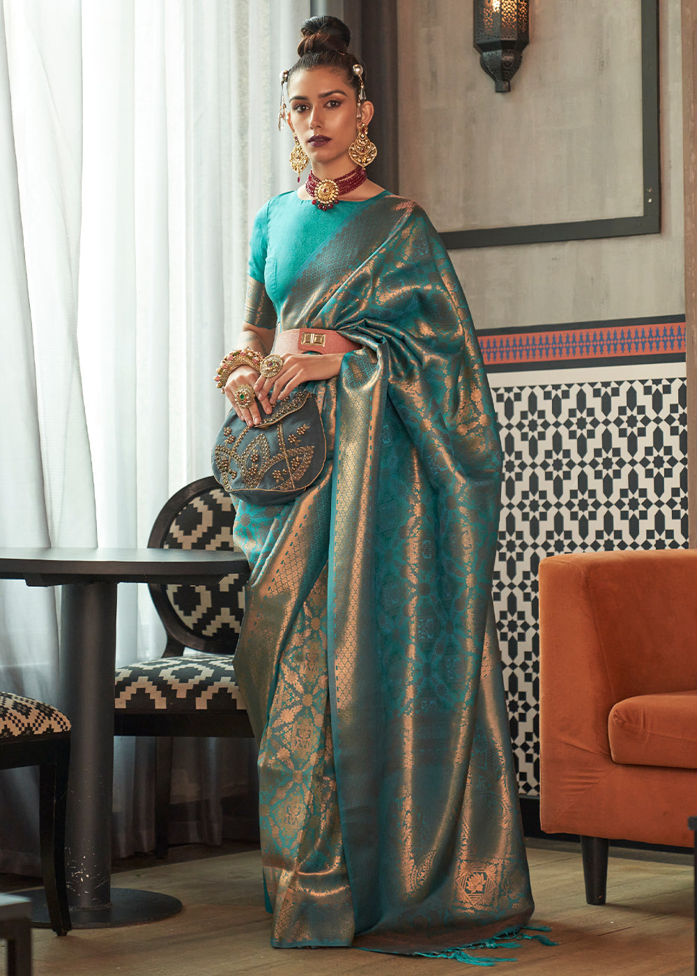 Cerulean Blue Two Tone Handloom Weaving Banarasi Silk Saree Clothsvilla Main image