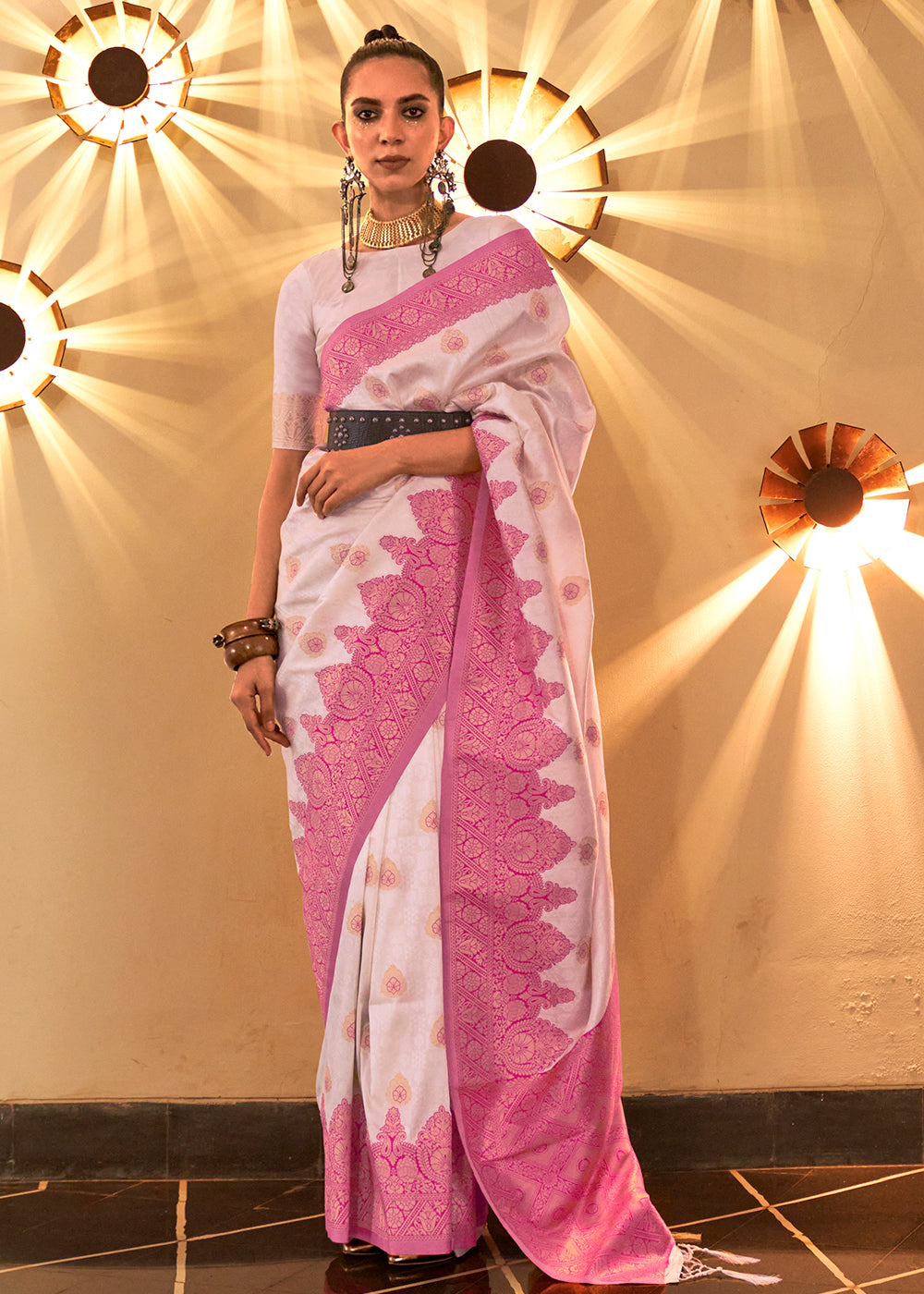 Shades Of Pink Handloom Woven Banarasi Silk Saree Clothsvilla Main image