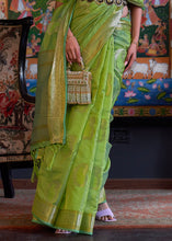 Load image into Gallery viewer, Kelly Green Handloom Woven Dual Tone Organza Silk Saree with Sequins Work Clothsvilla