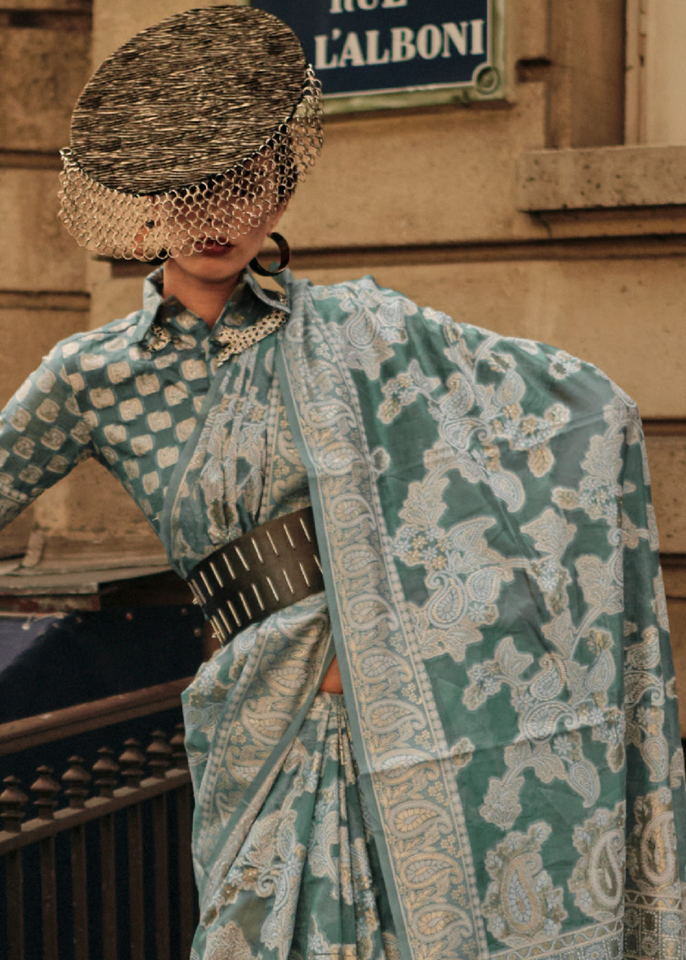 Viridian Green Zari Handloom Woven Organza Silk Saree Secondary image