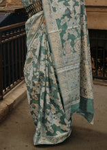 Load image into Gallery viewer, Viridian Green Zari Handloom Woven Organza Silk Saree Clothsvilla