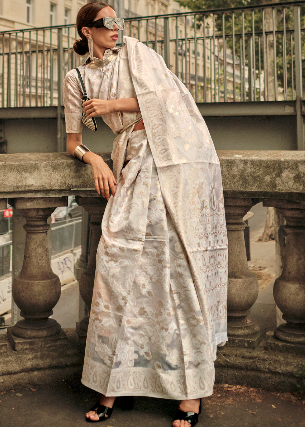Parchment White Zari Handloom Woven Organza Silk Saree Secondary image