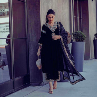 Beautiful-Navy-Blue-Color-Embroidery-Sequence-Work-Velvet-Salwar-Suit Clothsvilla