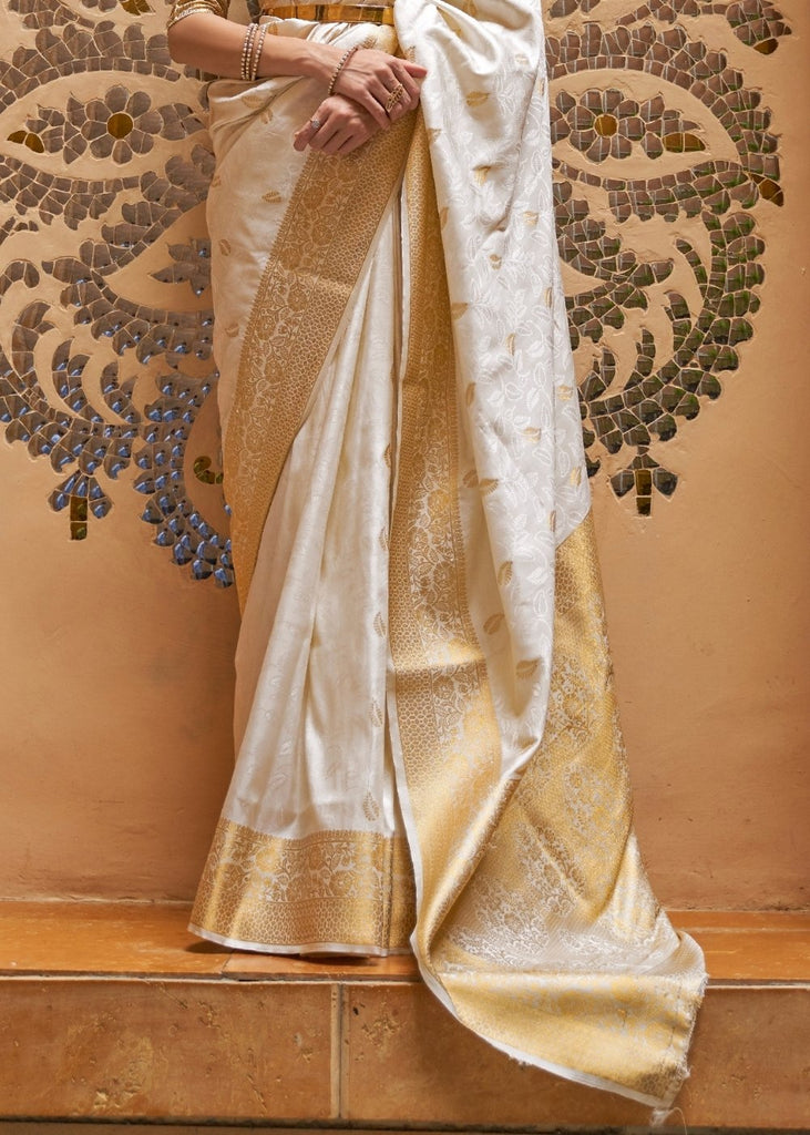 Daisy White Woven Kanjivaram Silk Saree : Top Pick Clothsvilla