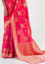 Load image into Gallery viewer, Tulip Pink Zari Woven Banarasi Silk Saree Clothsvilla