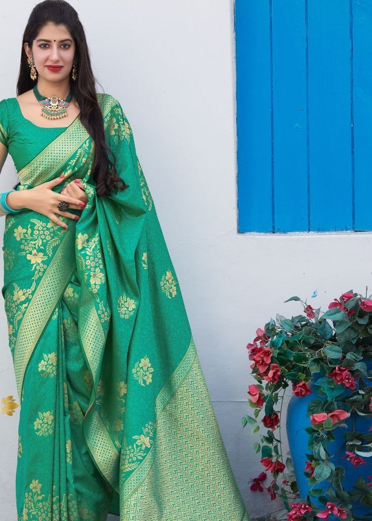 Parakeet Green Floral Motif Silk Saree Clothsvilla