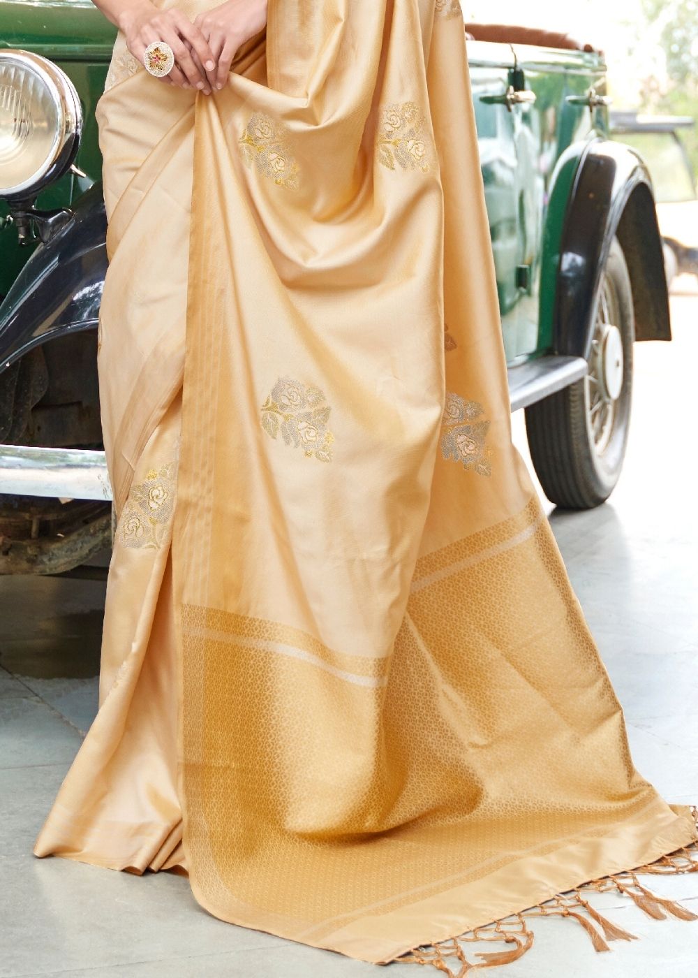 Golden Zari Butta Banarasi-Chanderi Fusion Silk Saree Clothsvilla