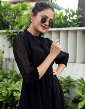 Load image into Gallery viewer, Women&#39;s Black Tunic with a Fashionable Flair Clothsvilla