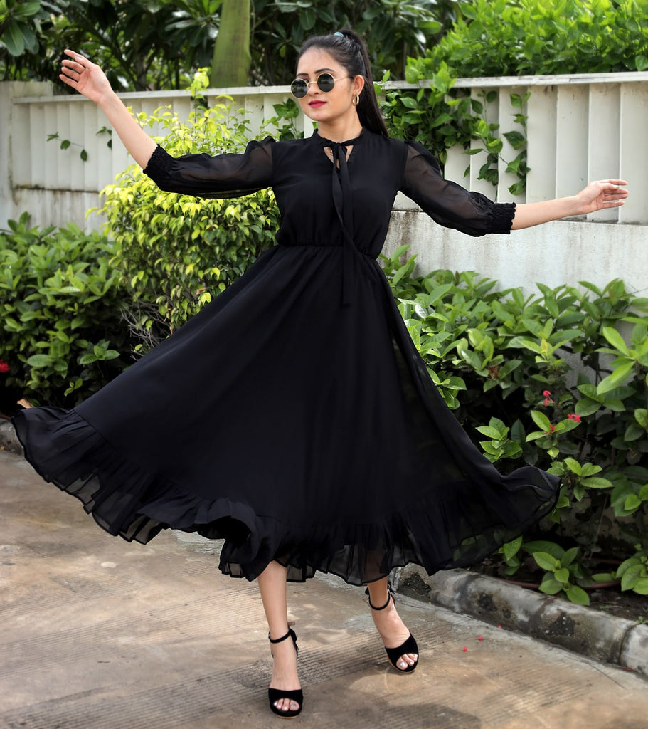 Women's Black Tunic with a Fashionable Flair Clothsvilla