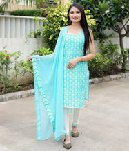 Load image into Gallery viewer, Sky Blue Cotton Fabric Kurta Set with Print Design Clothsvilla