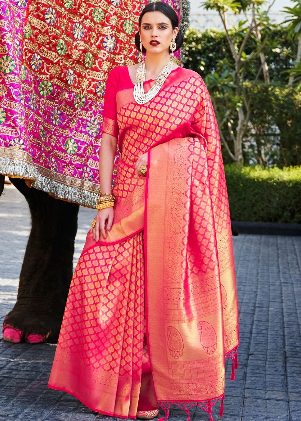 Hot Pink Handloom Weave Kanjivaram Silk Saree Clothsvilla Main image