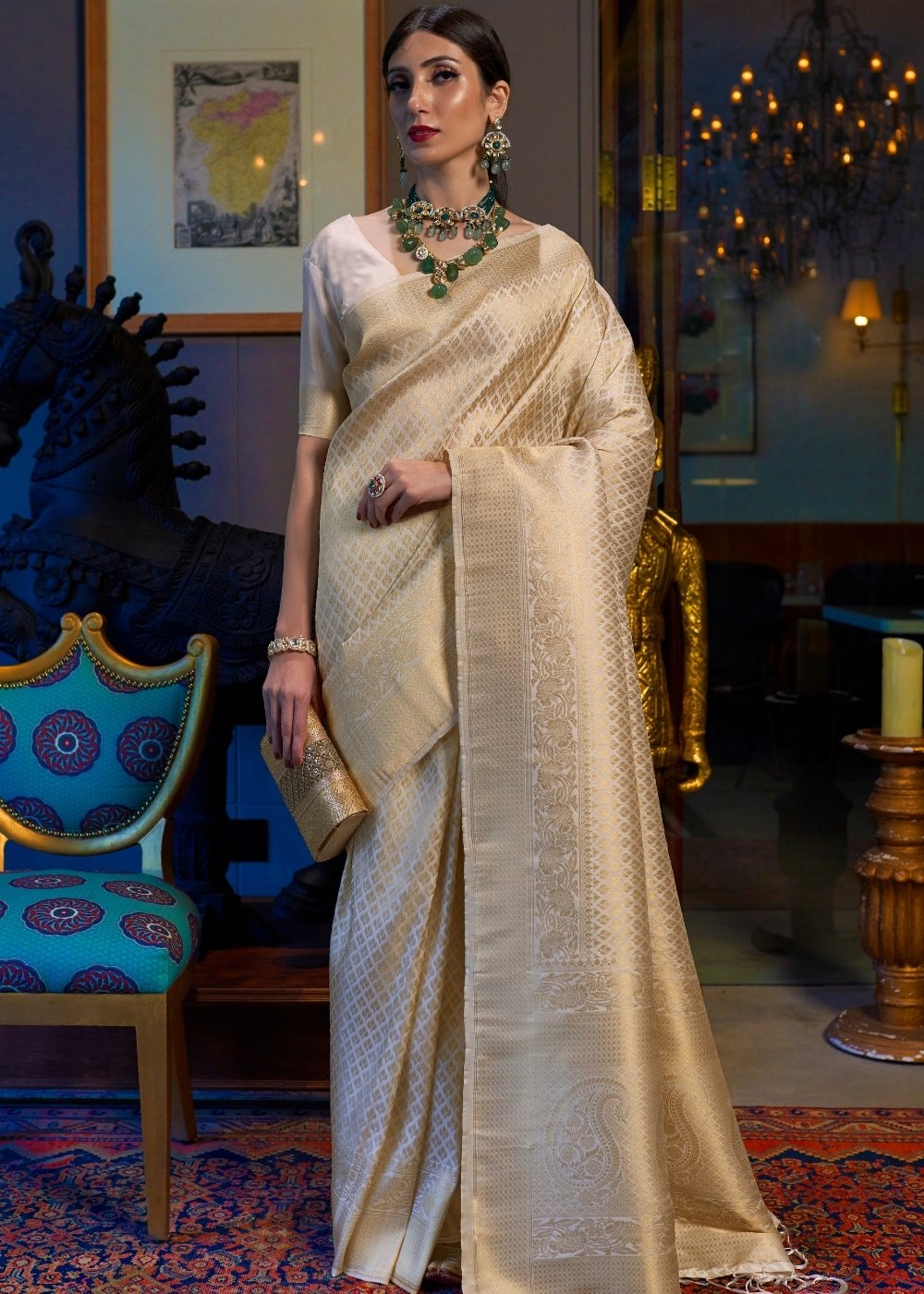 Golden Kanjivaram Soft Woven Silk Saree : Top Pick Clothsvilla Main image
