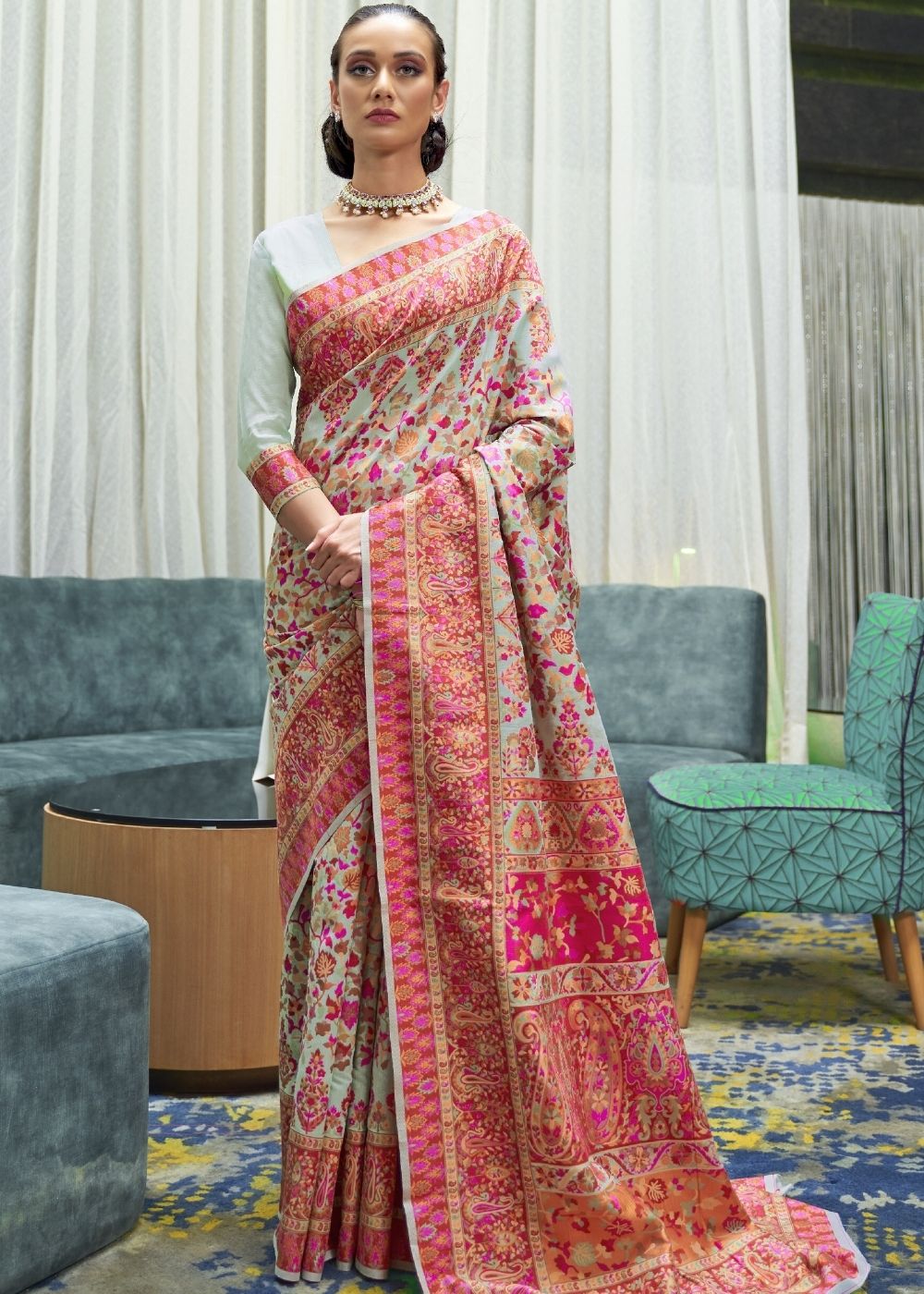 Light Pistachio Green Banarasi Jamawar Woven Silk Saree : Top Pick Clothsvilla Main image