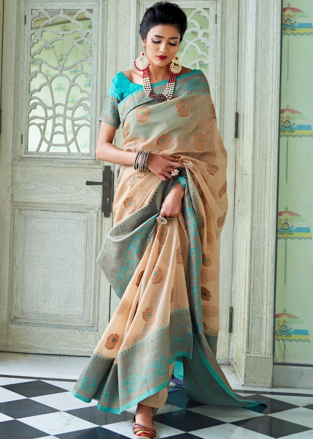 Subtle Beige Woven Linen Silk Saree with Butti overall Secondary image