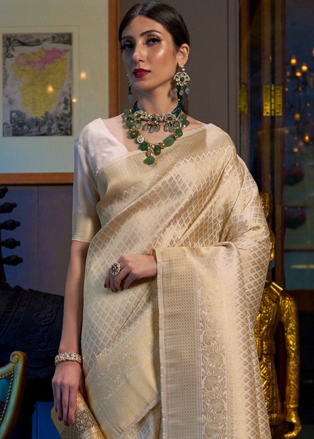 Golden Kanjivaram Soft Woven Silk Saree : Top Pick Secondary image