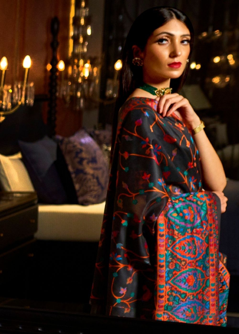 Ebony Black Banarasi Jamawar Woven Silk Saree : Top Pick Clothsvilla