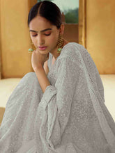 Load image into Gallery viewer, Grey Georgette Saree With Unstitched Blouse Clothsvilla