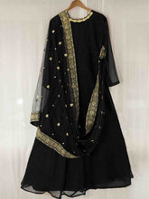 Load image into Gallery viewer, Attractive Black Georgette  Semi Stitched Kurta Set Clothsvilla