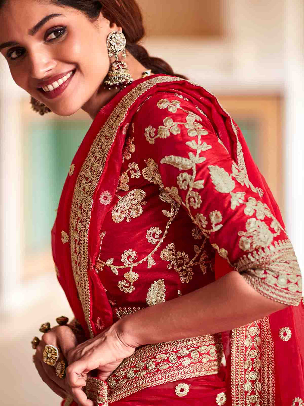 Red Organza Embroidered Saree With Unstitched Blouse Clothsvilla