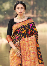 Load image into Gallery viewer, Fantabulous Black Pashmina saree With Snappy Blouse Piece ClothsVilla