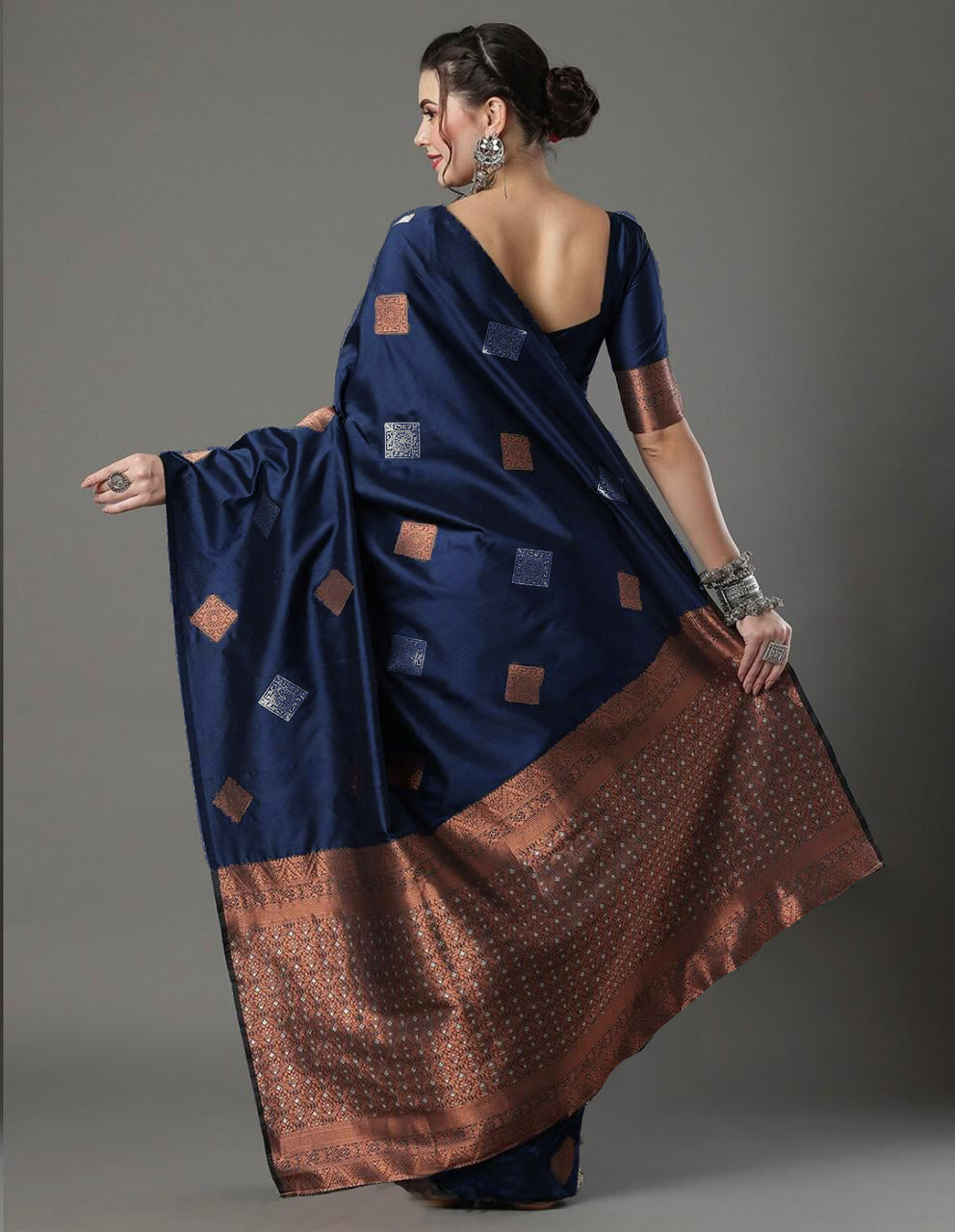 Imbrication Navy Blue Soft Silk Saree With Evanescent Blouse Piece ClothsVilla