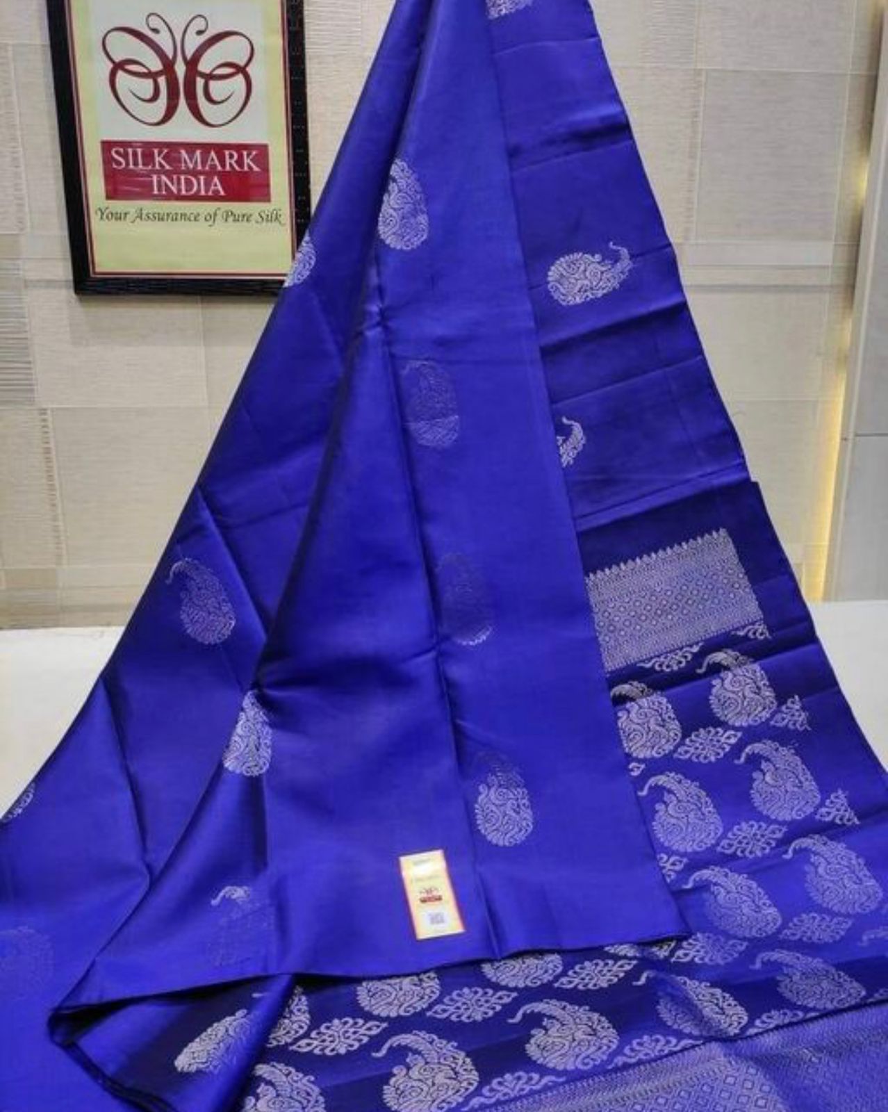 Refreshing Blue Soft Silk Saree With Flaunt Blouse Piece ClothsVilla Main image